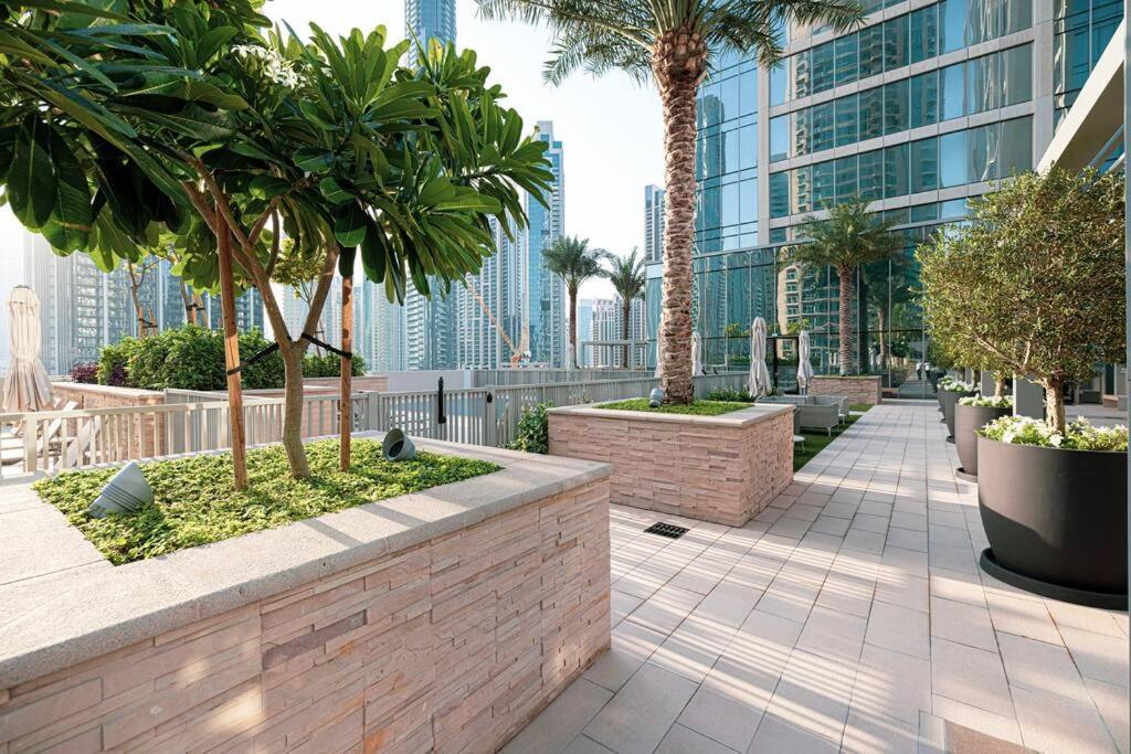 Downtown Sky High Luxury I And Sea Views I Opp Mall Burj Khalifa * Дубай
