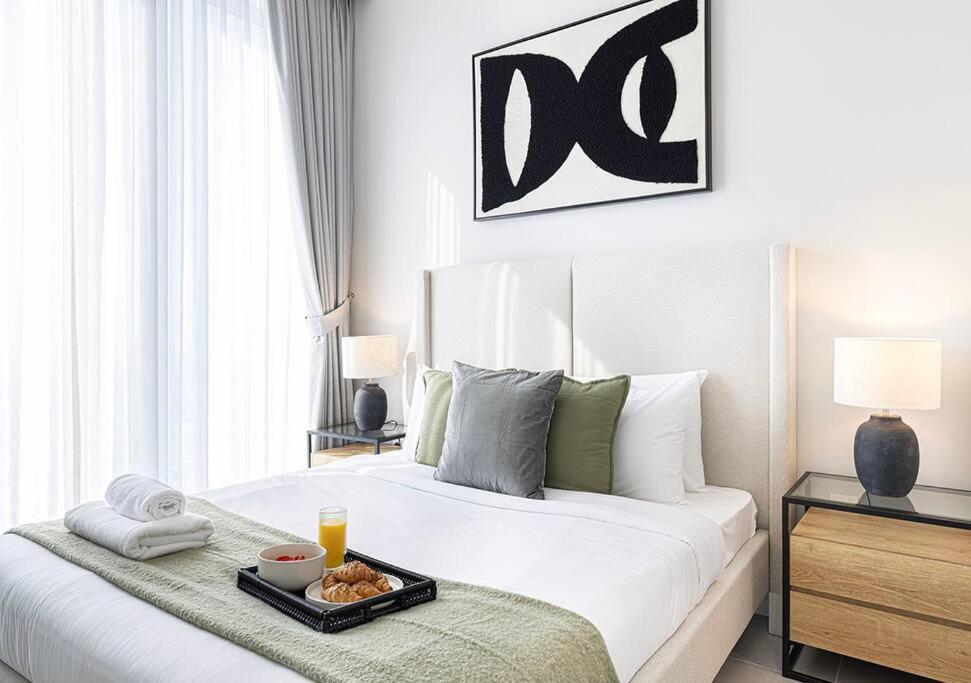 Downtown Sky High Luxury I And Sea Views I Opp Mall Burj Khalifa
