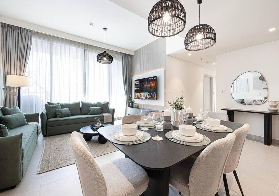 Downtown Sky High Luxury I And Sea Views I Opp Mall Burj Khalifa *