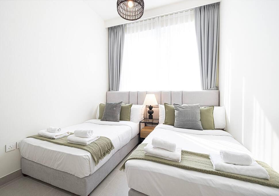 Downtown Sky High Luxury I And Sea Views I Opp Mall Burj Khalifa *
