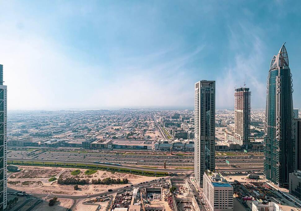 Downtown Sky High Luxury I And Sea Views I Opp Mall Burj Khalifa *